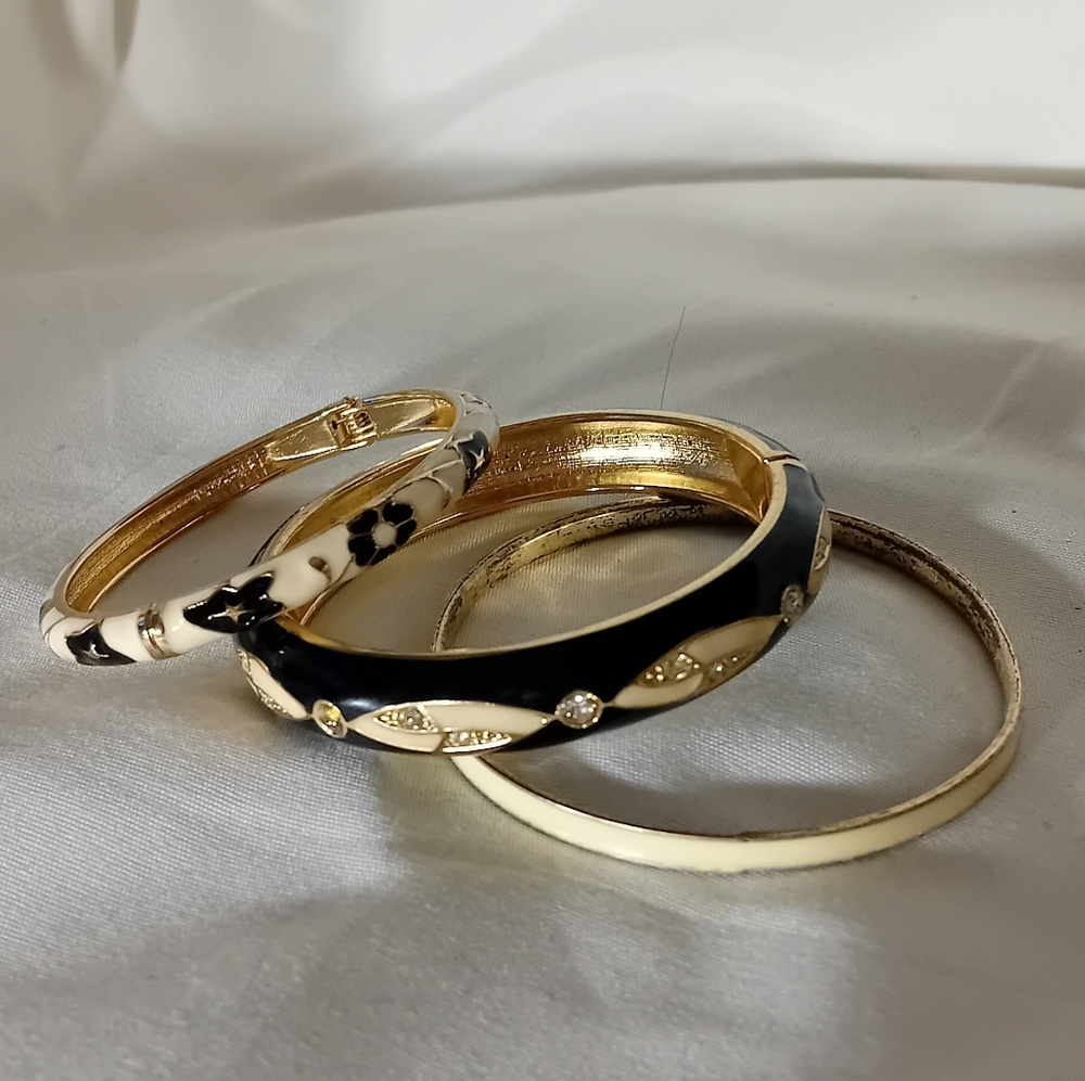 Elegant Gold Cream and Black Enamel And Rhinestones Bangle Set
